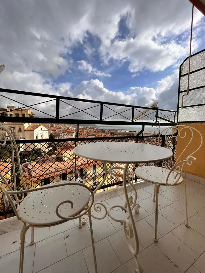Rainbow In Salerno Apartment Exterior photo